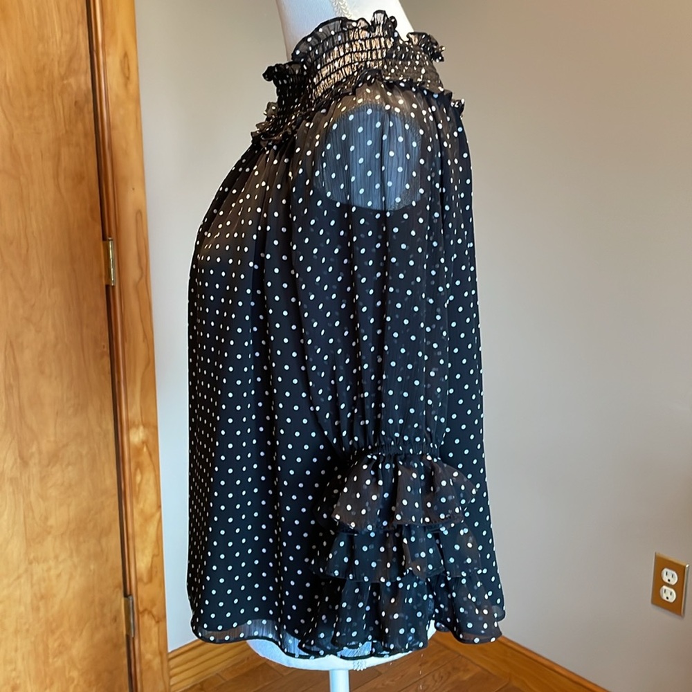 CeCe Polka Dot Black and White Off The Shoulder Blouse Top Size S - Picture 4 of 8